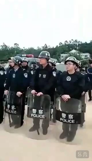 广东广宁县强拆现场如临大敌(视)