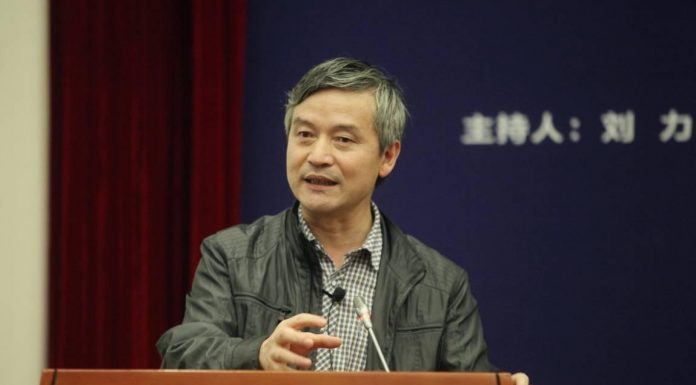 贺卫方:毛泽东无法无天做了皇帝