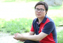 刘傲夫:《领导,你尿尿也尿得这么好》被选入《新世纪诗典》一书