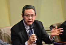 贾康:抵制房产税的是官员