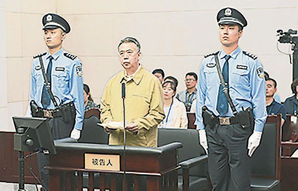 前国际刑警主席孟宏伟被抓后变成了老人