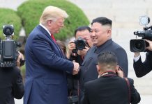 特朗普总统与朝鲜最高领导人金正恩结束会谈