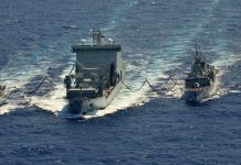 两艘加拿大军舰也在本周通过台湾海峡