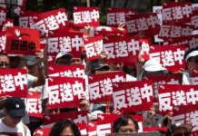 香港反送中最新进展:警察總部後門有速龍小隊出現,有跡象顯明警方又在部署清场!