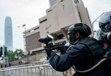 6.12港警对反恶法和平请愿港民武力施暴有视频为证
