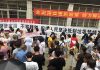 武汉阳逻万人走上街头抗议当地政府乱建垃圾焚烧场