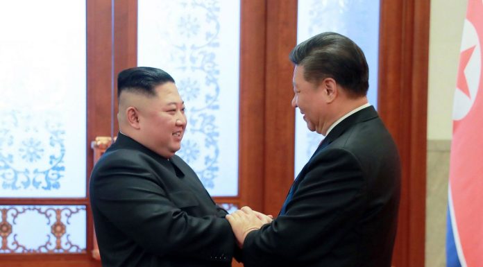 习近平访朝送10万吨食品给金正恩当见面礼