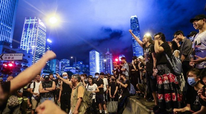 「直播」游擊圍堵律政司反送中行動