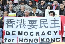 是谁逼得港人触碰“一国两制”的底线?