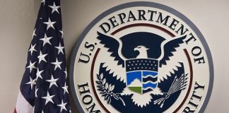 美移民局:共產黨員和擁共者都不能入籍
