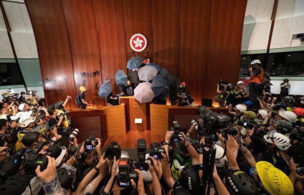 香港反送中现场记者手记:这是一个吃孩子的政权