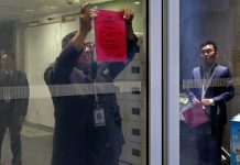 自由亚洲电台:“港版连侬墙”遍地开花 年轻人护墙打不还手