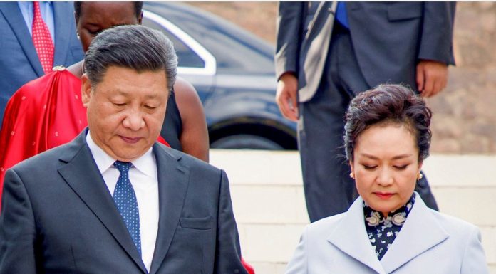 习近平与彭丽媛离阶下囚已越来越近了