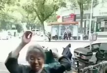 习近平新时代:70岁多岁的老人靠扛煤气罐谋生