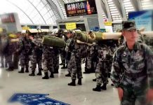 中共真要对港人下手了?大批军队已开进香港