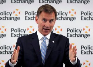 英国外相警告中国不要背弃中英联合声明 否则后果严重