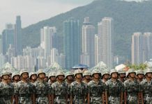 中共驻港部队司令:无论香港发生什么政治动乱,解放军都不会介入!