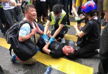 HK-妮珂:上水現場有人受傷,救護車過來救人