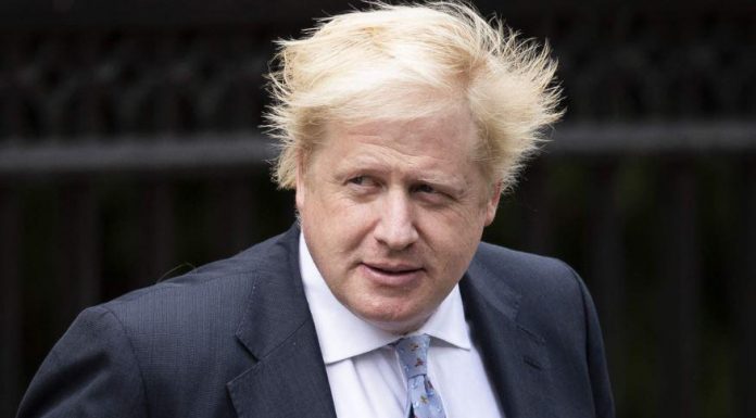 英国前外交大臣约翰逊,赢得保守党党魁选举,周三将出任英国首相