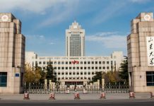 山东大学曾招25人陪护一骨折留学生