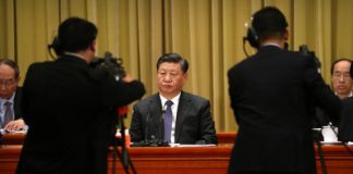 任不寐 :【泪洒香江之四】修宪终身制和拆十字架让我看到习是魔鬼的化身