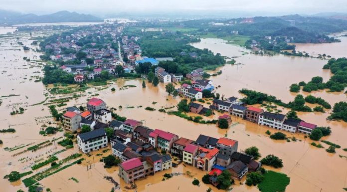 中国多地暴雨水灾,习近平从不过问,还在忙着加强党建搞个人独裁!