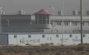中方称:集中关押是为了挽救穆斯林! 美方官员:中国新疆政策与反恐无关!