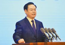原吉林、山西省委书记王儒林已向中纪委投案,两名弟弟和吉林省检察长杨克勤夫人被一同带到北京