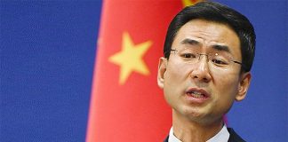 中共外交部对脸书推特删号明知故问:为什么中国官媒介绍的就一定是错误呢?