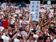 关注香港反送中12:6.23香港反送中引发台湾民众集会抗议“红色媒体”