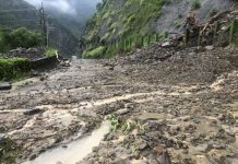 高市那瑪夏今豪雨停班課 韓國瑜照樣拚選舉