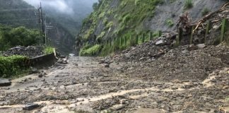 高市那瑪夏今豪雨停班課 韓國瑜照樣拚選舉