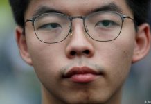 黄之锋:示威行动会在每个周末持续进行,直到中共国庆日