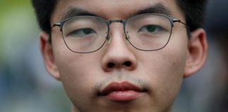 黄之锋:示威行动会在每个周末持续进行,直到中共国庆日