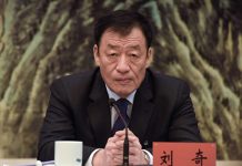 当代国际小丑:“掘墓毁棺贼”刘奇