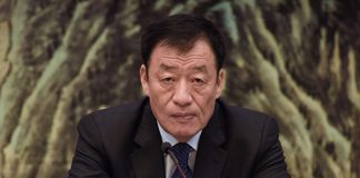 当代国际小丑:“掘墓毁棺贼”刘奇