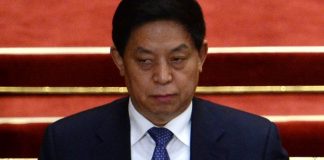 当代国际小丑:中共首席太监栗战书