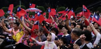 傅申奇:民主成熟的标志