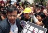 香港涉黑议员何君尧处处遭抗议,看来“港奸”打手也不好当