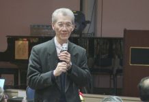 明居正:有人想把香港的事搞成顏色革命?!