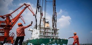关注委内瑞拉6:查韦斯推行计划经济,大搞国进民退,把民企变国企,外汇管制、商品价格管控