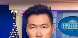 美国之音中文部白宫记者黄耀毅推特