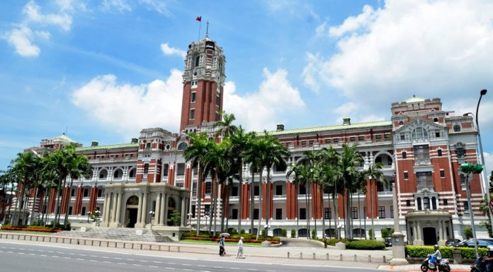 港人給台灣公開信 留台人數大增|總統府邀觀光客免費入住 陸客也歡迎