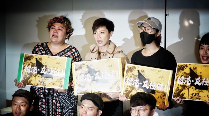 赴台声援“929台港大游行”歌手何韵诗吁守护民主