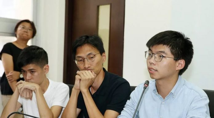 新唐人:黄之锋会台湾三大党,现要齐心面对威权|梅克尔今访北京德多政党吁为香港发声