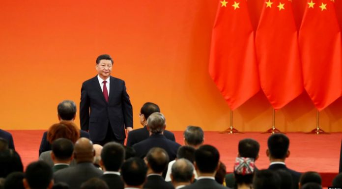 习近平重申对香港一国两制政策的承诺,权当它又在放屁