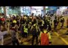 【9.7香港太子】9.7日警察速龙小队在旺角被记者群驱赶。之前,警察对记者喷胡椒喷雾,干扰采访。