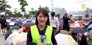 无惧中共政权全民三罢第二天,四万港人挤爆添马公园
