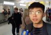 今天下午,黃之鋒抵達紐約,他此行將推動美國會通過《香港人權民主法案》