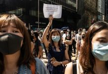 美国之音:港府宣布5日起实施禁止蒙面法,引发民众强烈不满